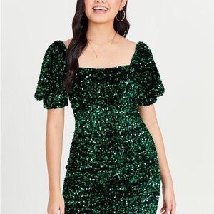 ✨Altar’d Start sequin prom or party dress LITERALLY SO CUTE 😍